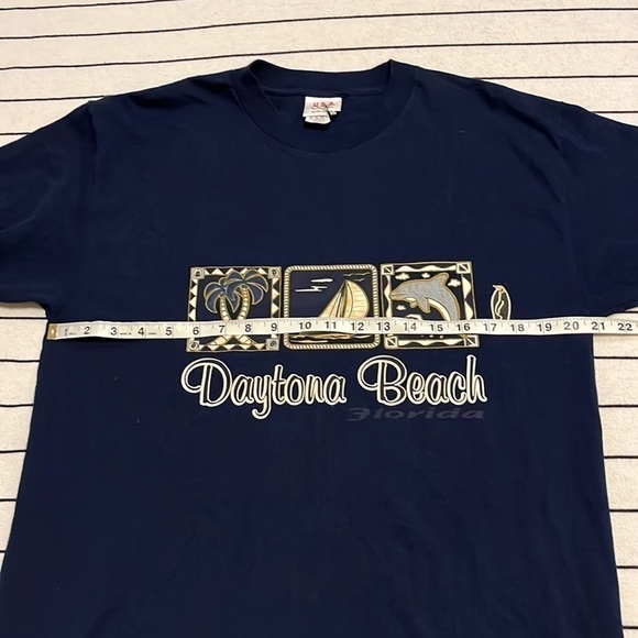 Vintage Daytona Beach USA Made Crewneck T-shirt Size Large - Picture 9 of 10
